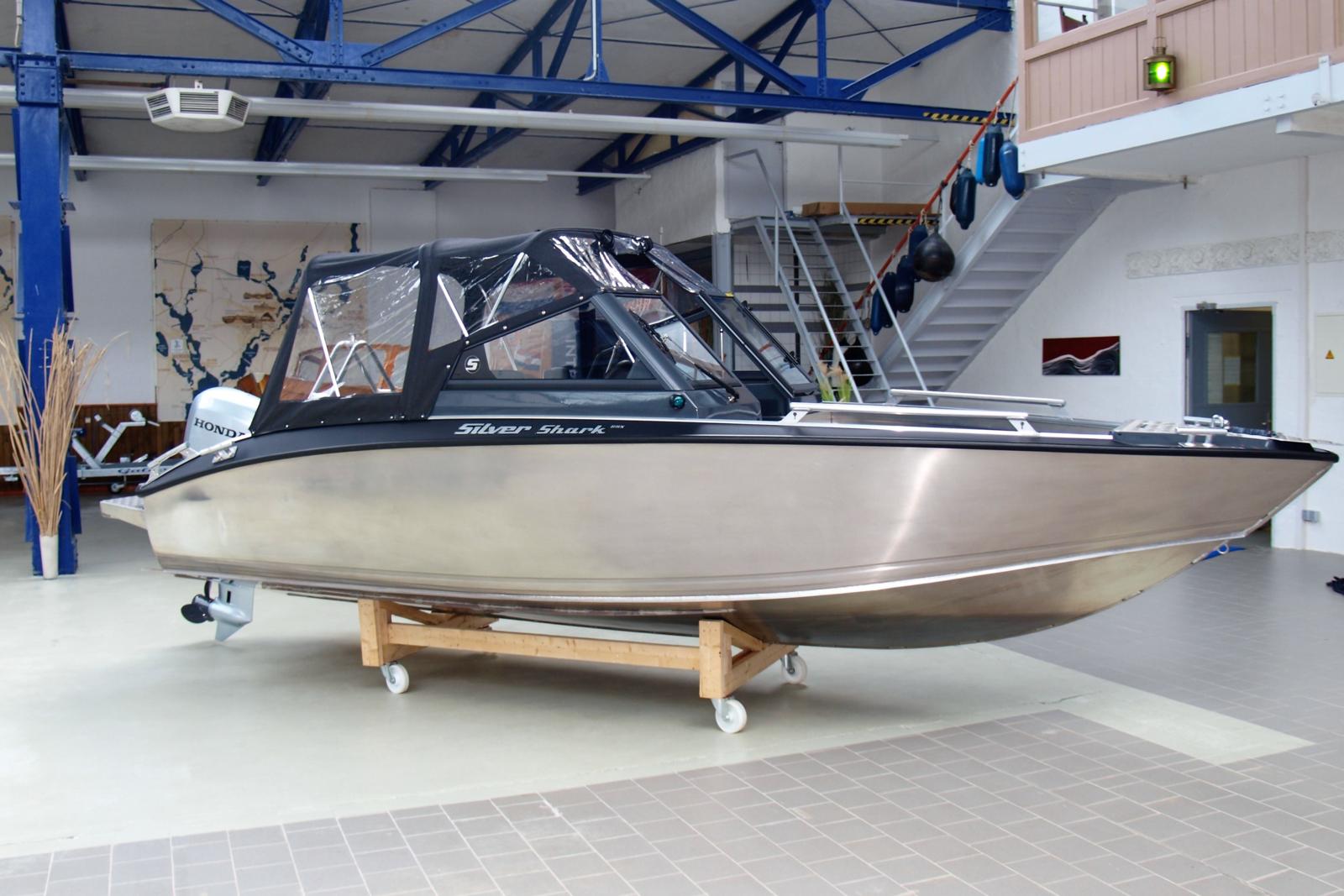 Stern canopy