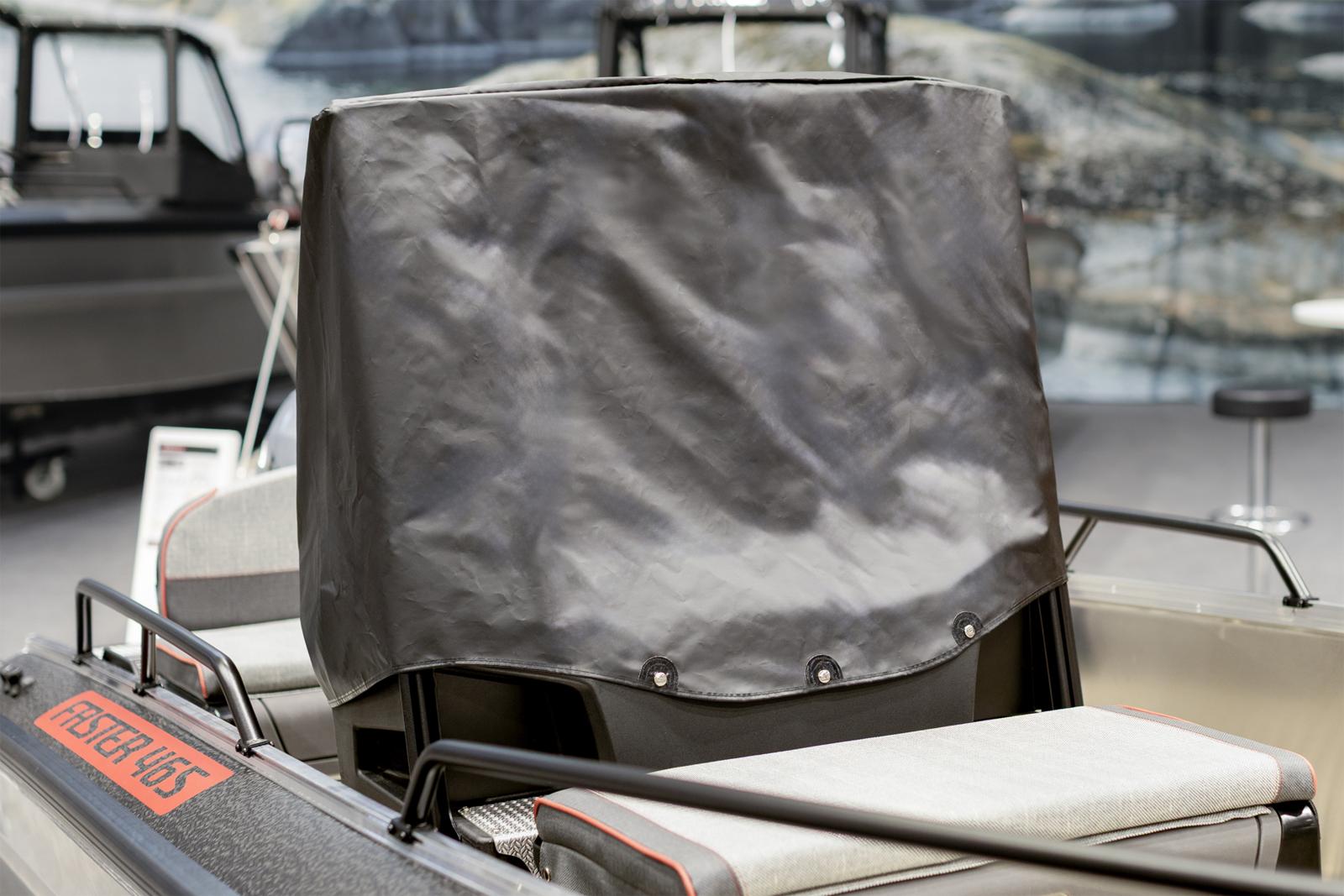 Suojapeite 465- ja 495 XC -mallien ohjauspulpetille