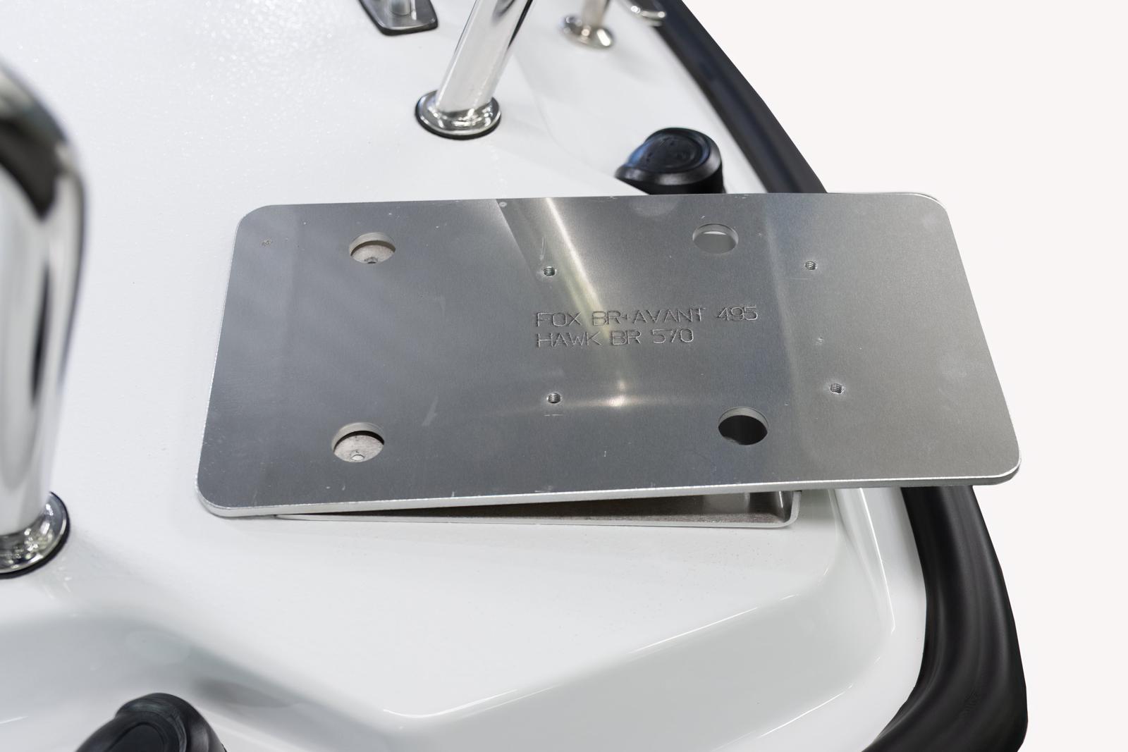 Mounting rack for bow engine