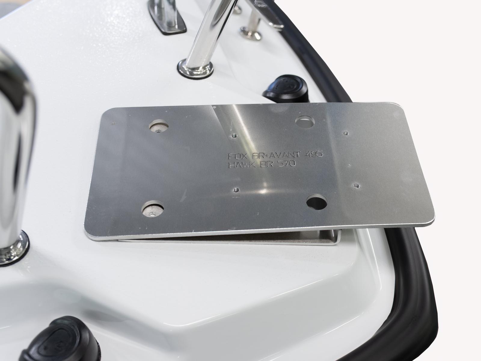 Mounting rack for bow engine
