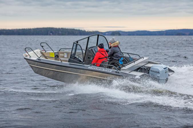 Experience the joy of boating - without barriers