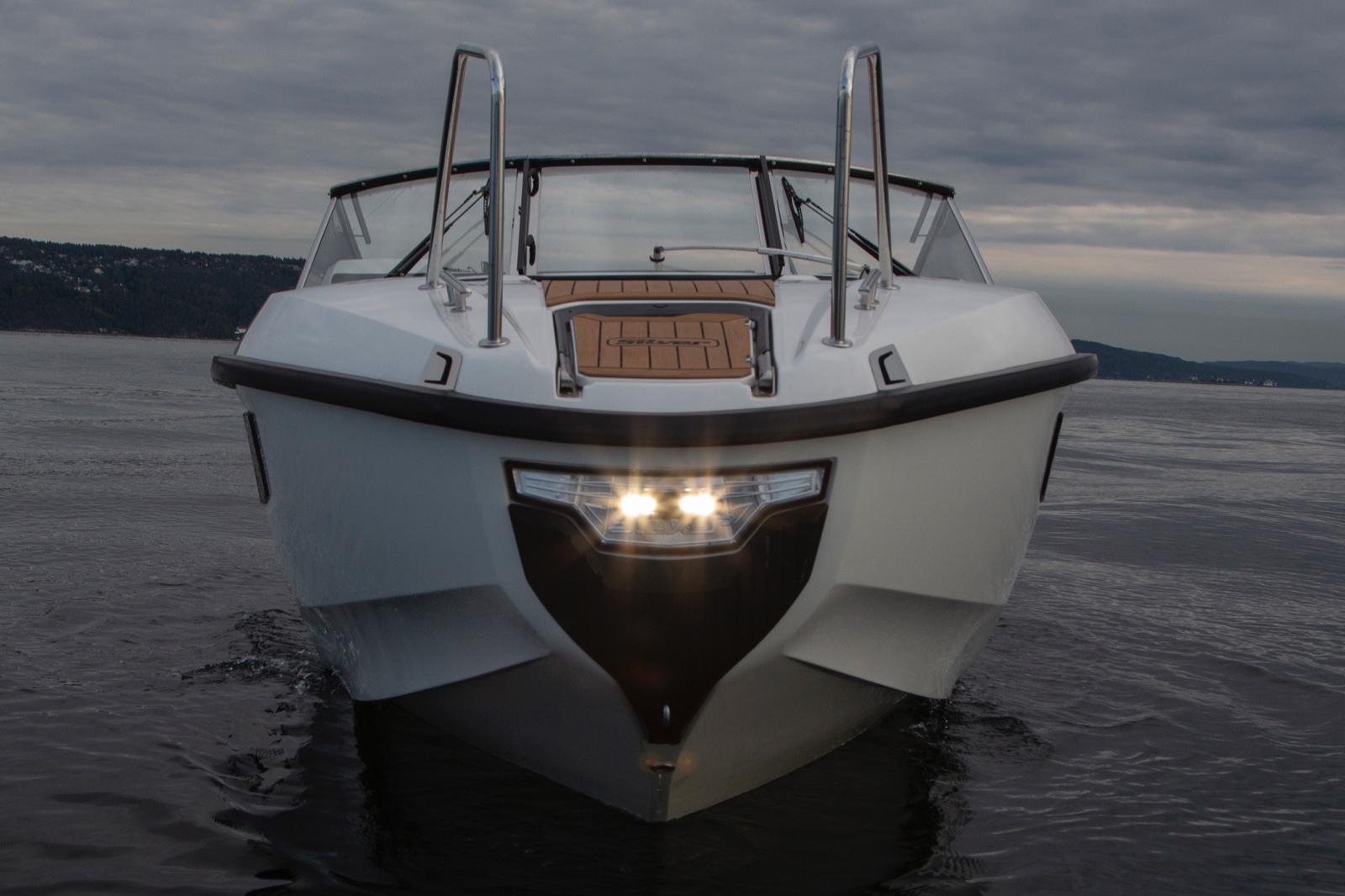 Zaurac bow light