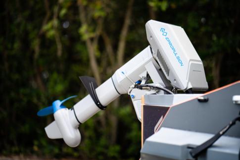 ePropulsion Navy -mallisto tarjoaa moneen tarpeeseen taipuvan kokonaisratkaisun moottoreineen, akkuineen ja latureineen.